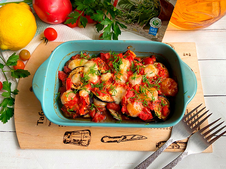 Баклажани в томатному соусі в духовці: рецепт з фото покроково