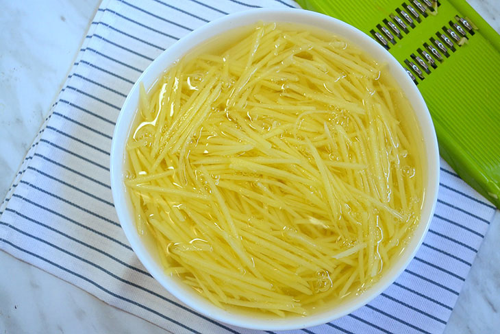 Корейський картопляний салат «Камдича»: рецепт з фото покроково