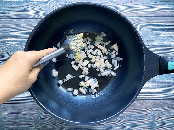 Удон з креветками та овочами: рецепт з фото покроково