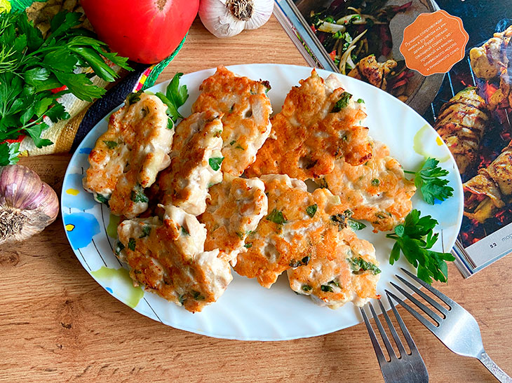 Курячі котлети з сиром та часником: рецепт з фото покроково
