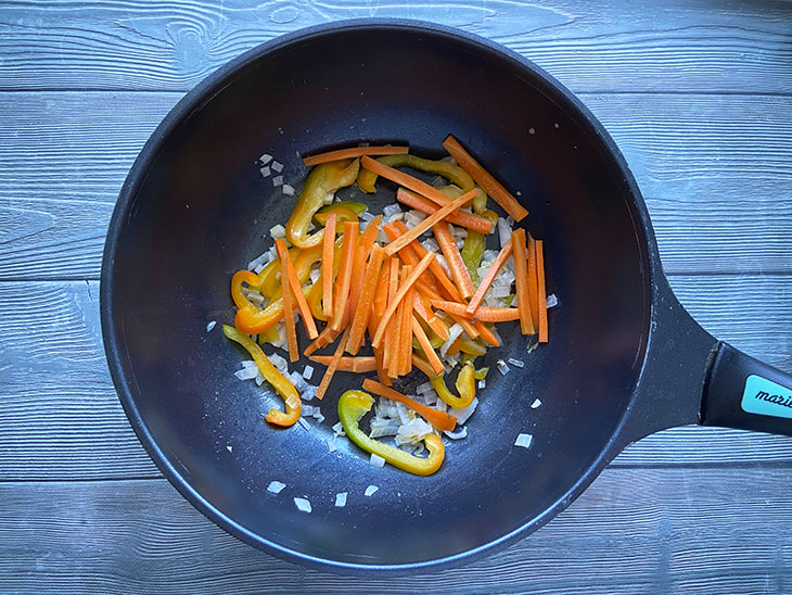 Удон з креветками та овочами: рецепт з фото покроково