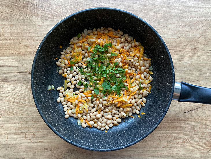 Салат із квасолі з морквою та цибулею: рецепт з фото покроково