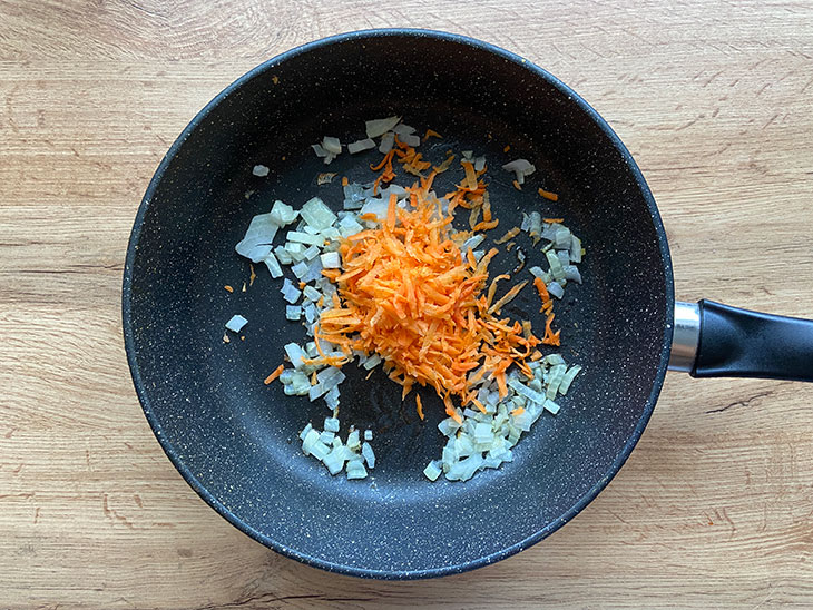 Салат із квасолі з морквою та цибулею: рецепт з фото покроково