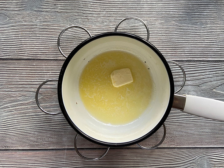Розсипчаста пшоняна каша на молоці: рецепт з фото покроково