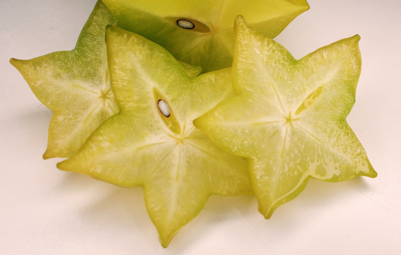 Смак екзотики: найпопулярніші заморські фрукти, які варто спробувати